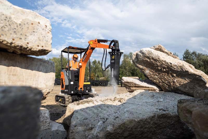 DOOSAN LANZA LA SERIE HB DE NUEVOS MARTILLOS HIDRÁULICOS